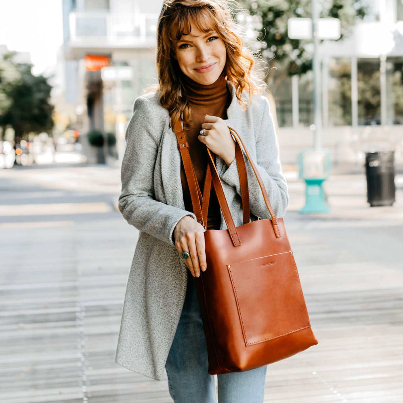 Honey| Medium Tote with dual shoulder straps and crossbody strap