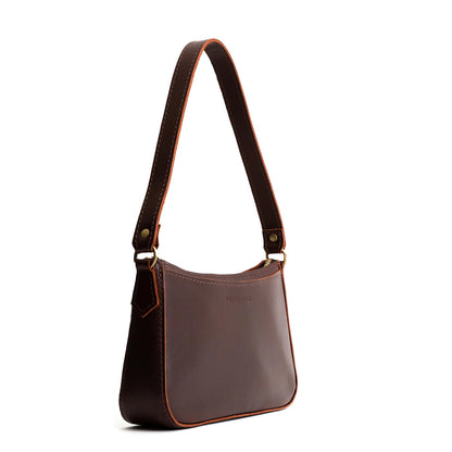 Cognac*Small | Petite bean shaped shoulder bag with a zipper closure