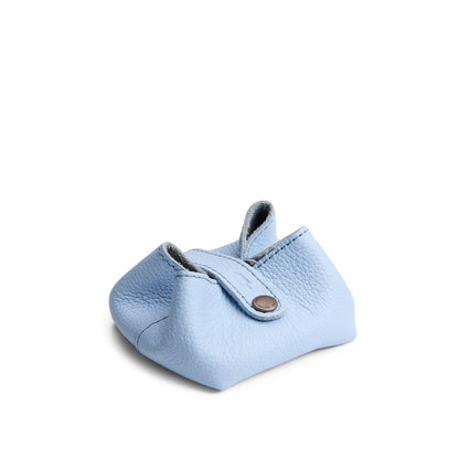 Skyway | Foldable square leather pouch with snap closure closed