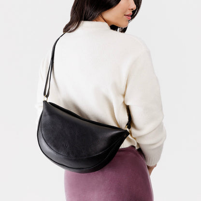 Pebbled--black*Large | Half circle shaped sling bag