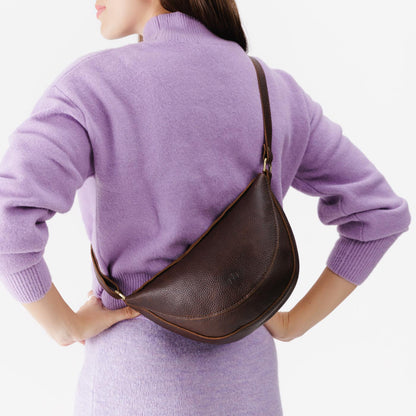 Coldbrew*Medium | Half circle shaped sling bag