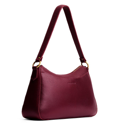 Cabernet*Large | Large bean shaped shoulder bag with a zipper closure