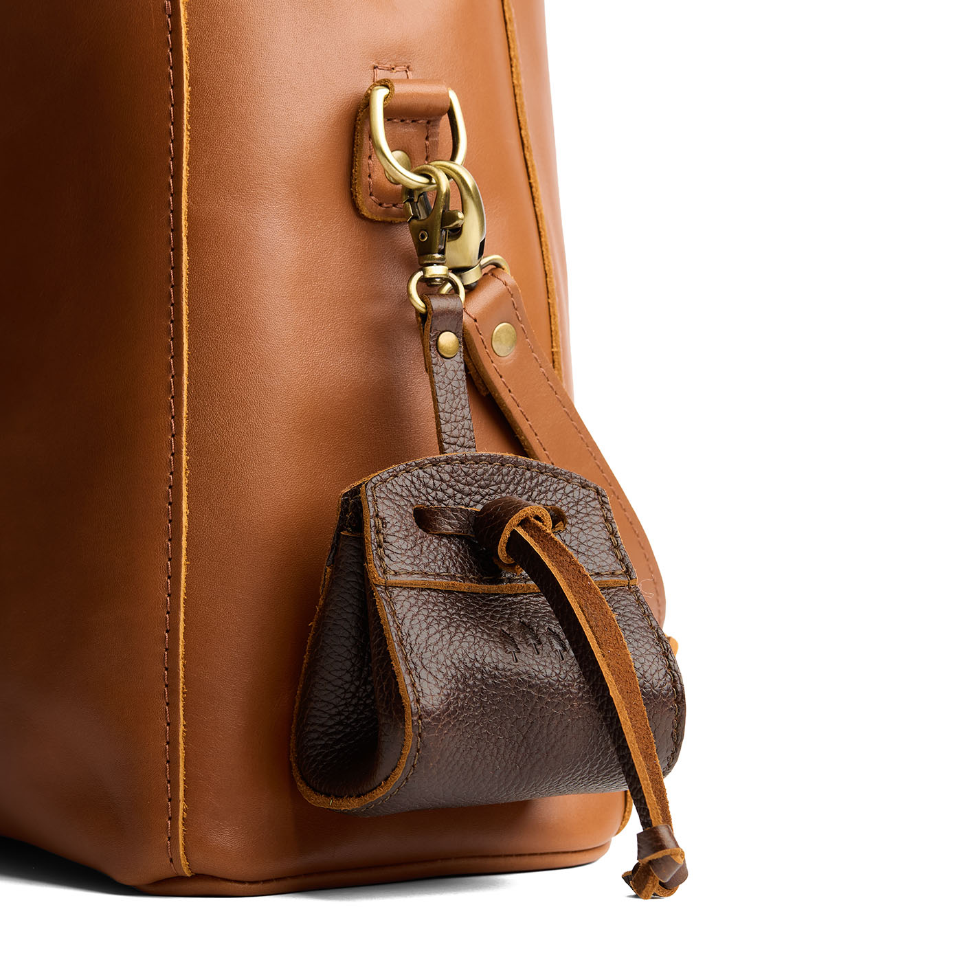 Coldbrew | Small leather pouch with leather drawstring closure and lobster claw clasp